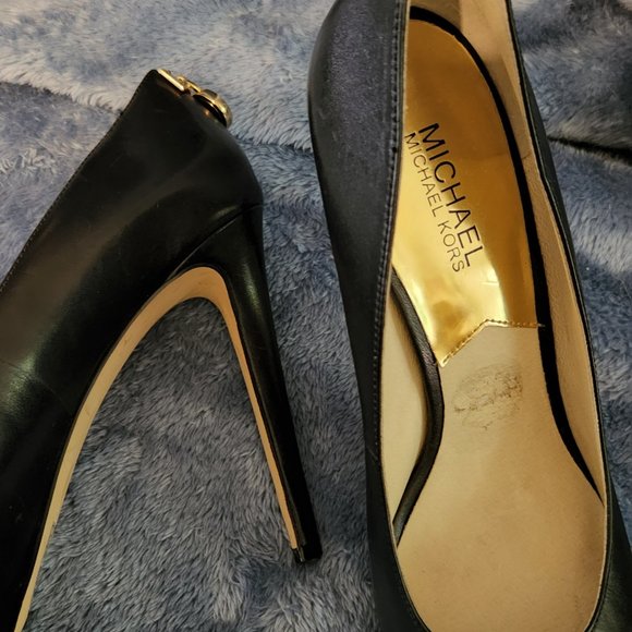 MK Michael Kors Hamilton Pumps - Picture 3 of 6